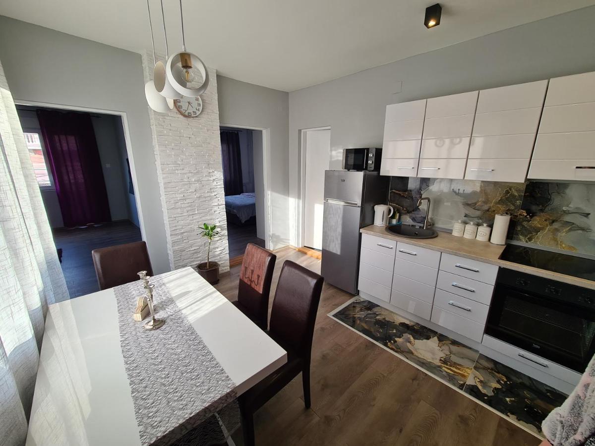 Grey & Sunny Apartments Zajecar Ngoại thất bức ảnh