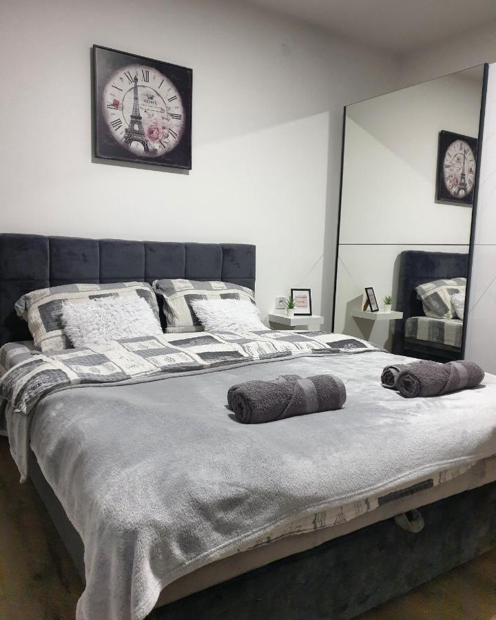 Grey & Sunny Apartments Zajecar Ngoại thất bức ảnh